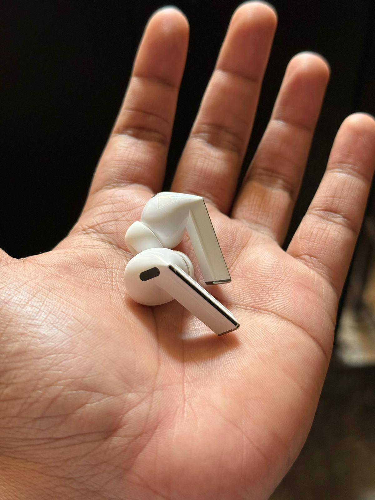 White Wireless Earbuds with Charging Case